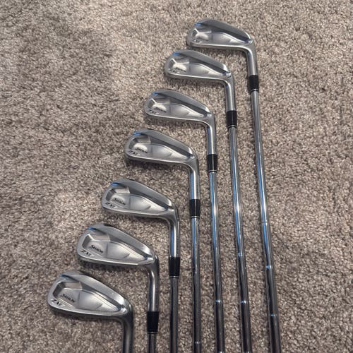 Srixon ZXi7 Iron Set | 4-PW | Dynamic Gold S300 Stiff | RH