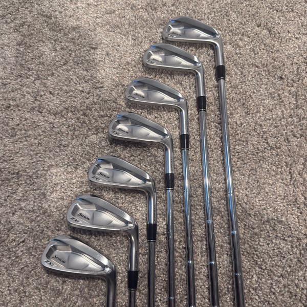 Srixon ZXi7 Iron Set | 4-PW | Dynamic Gold S300 Stiff | RH