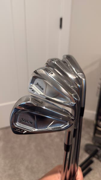Srixon ZXi7 Iron Set | 4-PW | Dynamic Gold S300 Stiff | RH