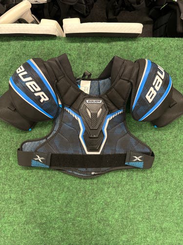 Bauer X Shoulder Pads (New) | Intermediate Large