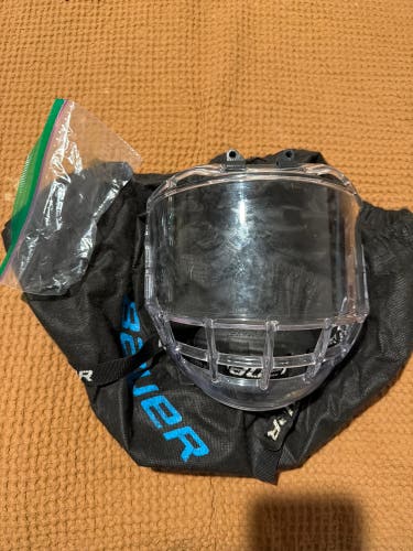 Small Bauer Concept 3 Full Shield (Used)