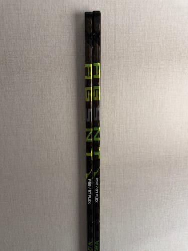 Senior Bauer AG5NT Right Handed Hockey Stick P92 82 Flex (New)