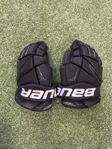 13" Senior Bauer Vapor X80 Gloves