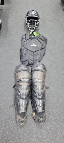 Used All-Star ADULT CATCHER SET Catchers Equipment Other 11497-S000158094