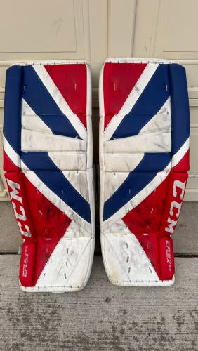 33" CCM Extreme Flex 5.9 Goalie Leg Pads (Used)