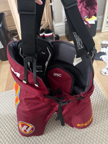Junior Medium CCM 85C Hockey Pants (Used)