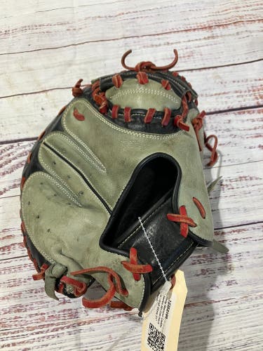 Gray Marucci Caddo Series RH Catcher's Baseball Glove 31" (Used)