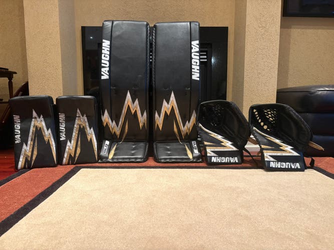 35"+2 Vaughn SLR4 Regular Goalie Full Set Pro Stock
