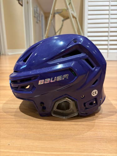 Medium Bauer Re-Akt 155 Helmet (New)