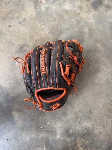 DeMarini Diablo Dark RH Baseball Glove 11" (Used)