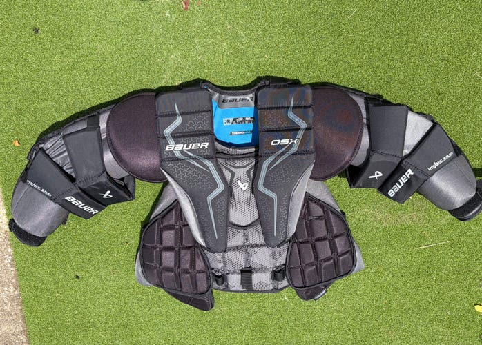 Large/Extra Large 2024 Bauer GSX Goalie Chest Protector (Used)