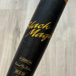 2023 Easton Black Magic USSSA Alloy Bat (-8), 30/22