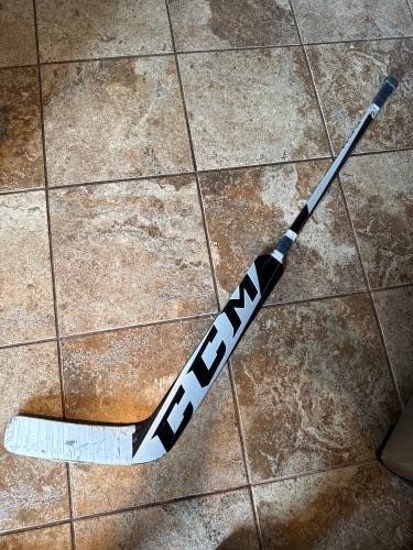 Junior CCM Extreme Flex 5.9 Regular Goalie Stick 21" Paddle (Used)