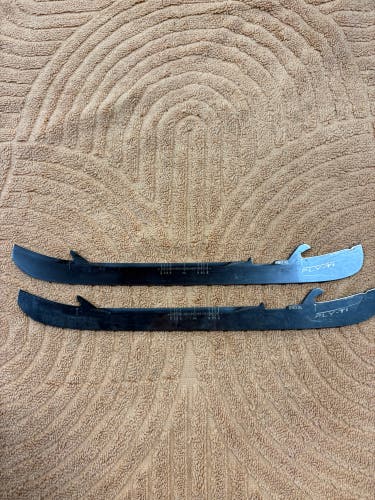 Bauer Fly-Ti 280-XL mm Blades (Used)