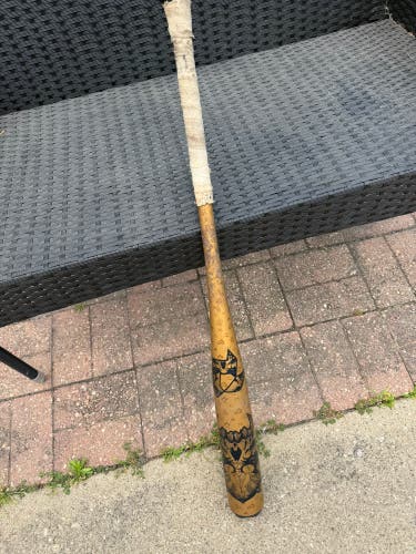 2023 DeMarini Voodoo One Alloy BBCOR Certified Bat (-3) 30 oz 33" (Used)