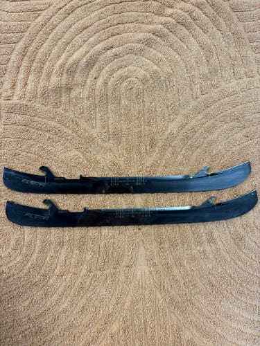 Bauer Fly-Ti 280-XL mm Blades (Used)