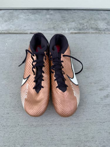 Gold Men's Size M 10.0 (W 11.0) Nike Mercurial Vapor 15 Cleats (Used)