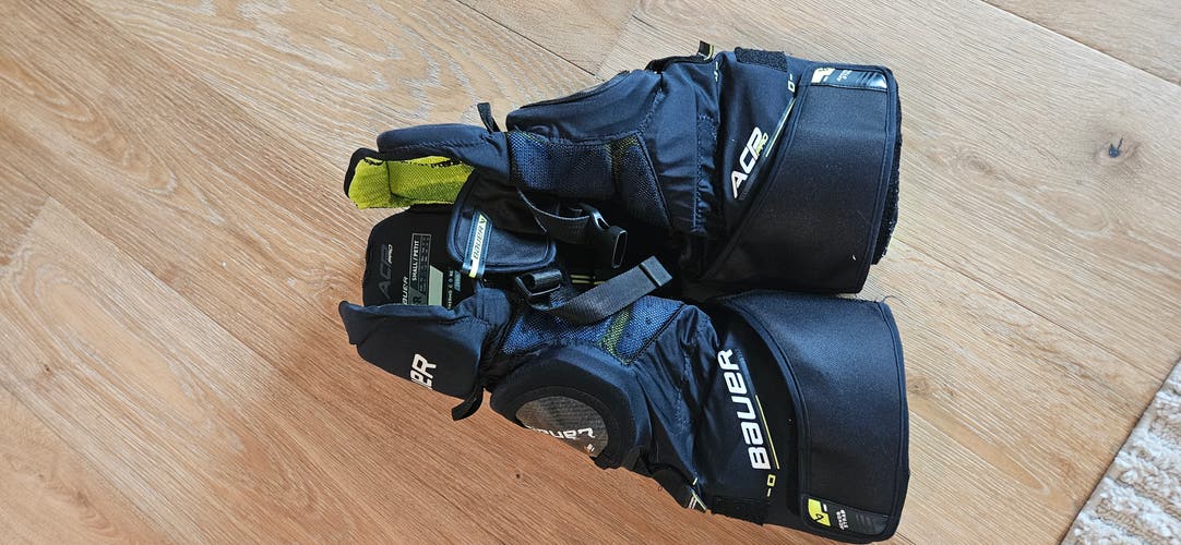 Small Bauer Supreme ACP Pro Girdle Pro Stock (Used)