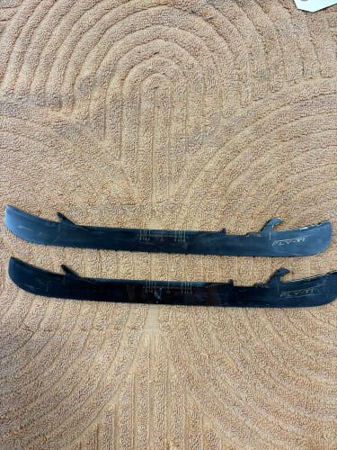 Bauer Fly-Ti 272-XL mm Blades (Used)
