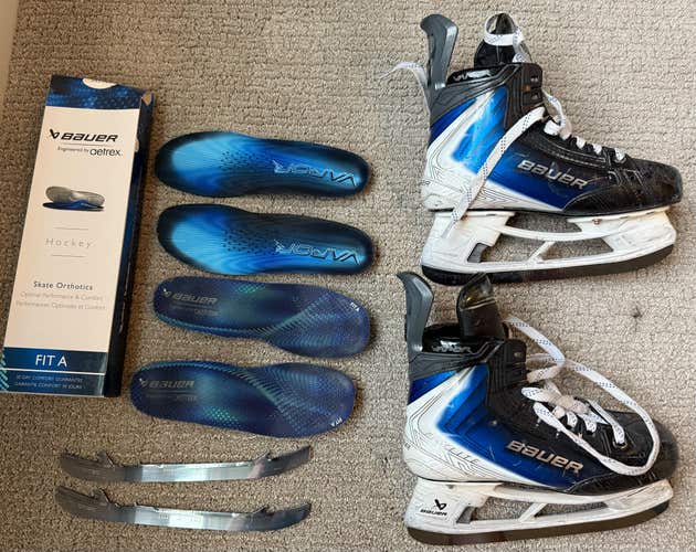 Custom Blue Bauer Vapor Flylite Hockey Skates - Size 3.5 Fit 2