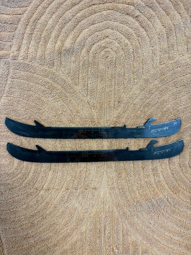 Bauer Fly-Ti 272-XL mm Blades (Used)