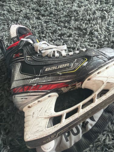 2019 Bauer Vapor 2X Pro Hockey Skates Regular Width Size 6.5 (Used)