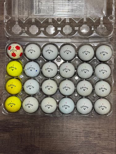 24 Callaway Chrome Soft Golf Balls - 4A Good Condition