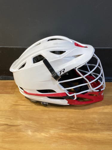 Used White Cascade R Helmet