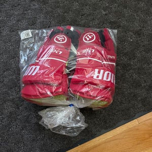 Warrior Alpha red LX2 Max Gloves 15"
