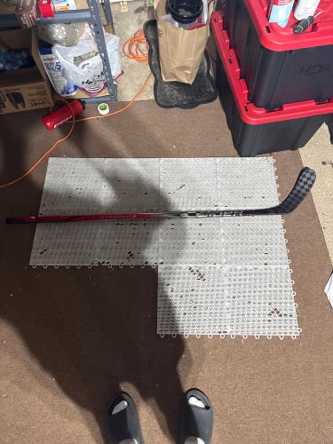 Repaired Intermediate Bauer Vapor Hyperlite 2 Left Hand Hockey Stick P28 65 Flex Pro Stock (New)