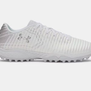 White Unisex Size M 8.0 (W 9.0) Under Armour Blur Low Top Turf Cleats (New)