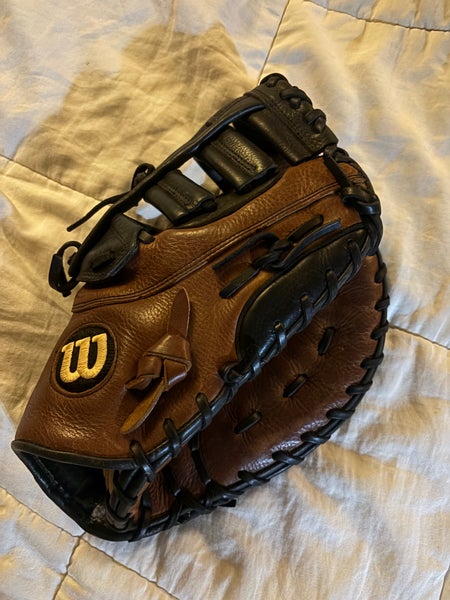 Wilson A905 Firstbase 12.75” Glove (Used)