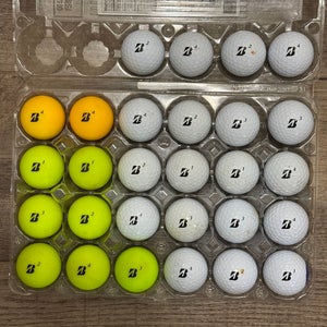 28 Bridgestone e12 Golf Balls - 5A/4A Condition
