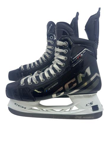 Black 2025 CCM JetSpeed FT6 Pro Hockey Skates Regular Width 9 (Used)