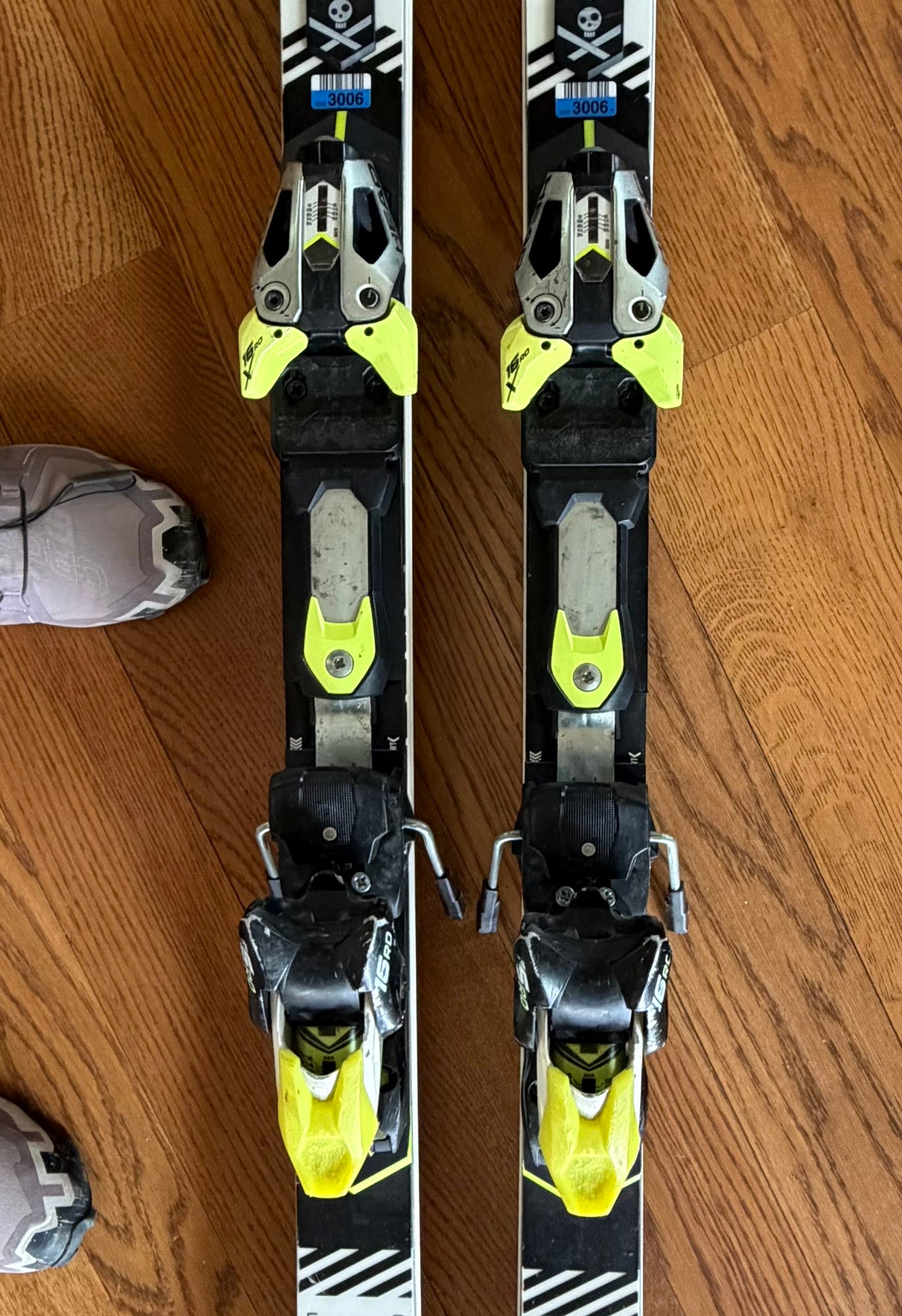 HEAD I GS RD １８８cm Ｒ３０ HEAD WC Rebels i.GS RD 188cm W/ Bindings | SidelineSwap | Buy and