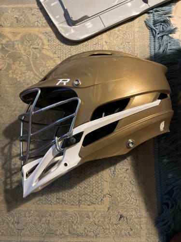 Cascade R Helmet (Used)(no chin strap)