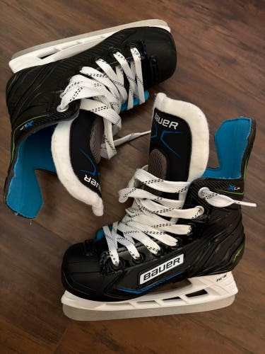 Bauer XLP Hockey Skates Regular Width 12 (New)