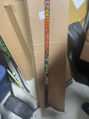 Youth True HZRDUS Px Right Handed Hockey Stick 20 Flex (Used)