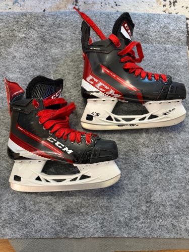 CCM JetSpeed XTRA PLUS Hockey Skates 7.5 (Used)