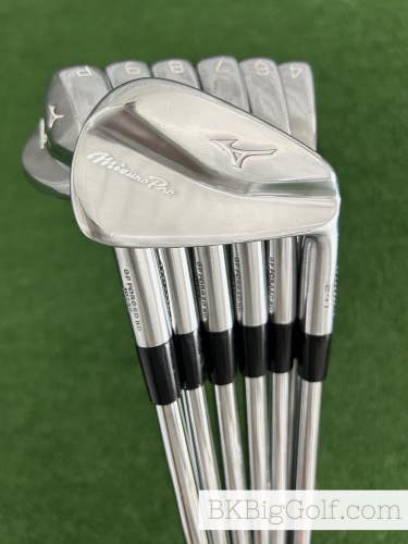 Mizuno Pro 241 Forged Iron Set 4-P / NS Pro Modus Tour 125 Extra Stiff