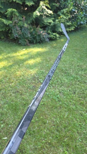 Senior CCM JetSpeed FT7 Pro Left Hand Hockey Stick P92M 100 Flex Pro Stock (Used)