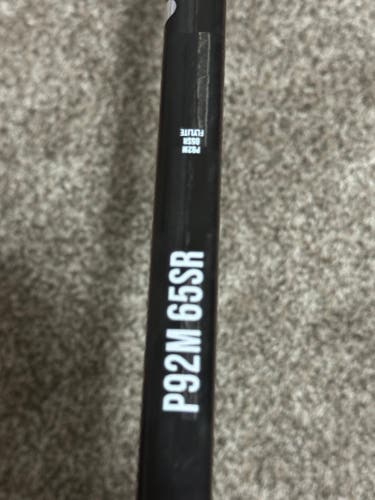 Bauer FlyLite Senior Hockey Stick 65 Flex P92M – Used 3 Times, 61”