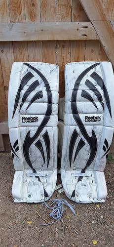 35" Reebok Larceny Goalie Leg Pads (Used)