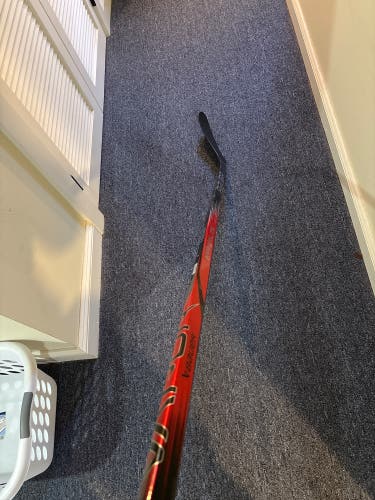 Senior Bauer Vapor Hyperlite 2 Left Hand Hockey Stick P28 82 Flex Pro Stock (Used)