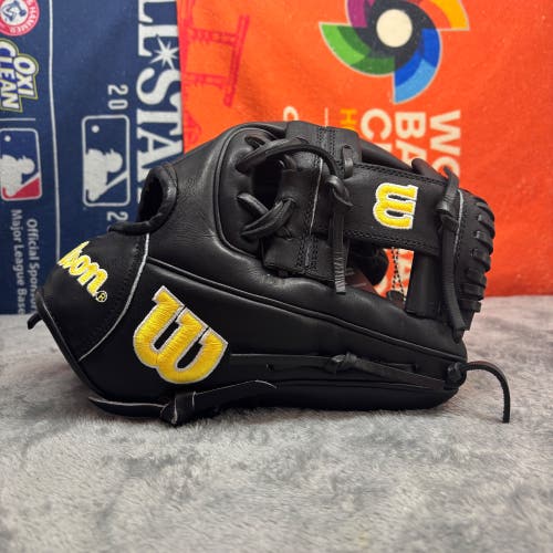 Wilson A2000 1786 RH Infield Baseball Glove 11.5" (NWT)