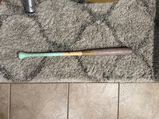 2025 Victus MLB Pro Reserve Maple BW7 Maple Bat (-3) 31 oz 34" (Used)