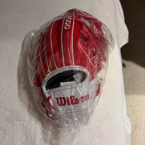 Wilson A2000 1786 Canada Pride RH Infield Baseball Glove 11.5" (New)