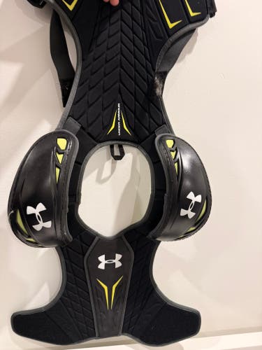 Large Youth Under Armour NexGen Shoulder Pads (Used)