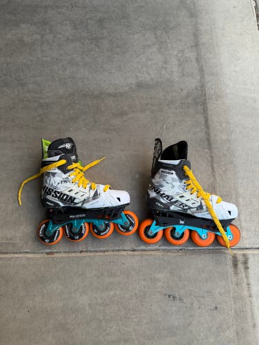 Mission Inhaler WM02 Inline Skates Wide Width Size 3.5 (Used)