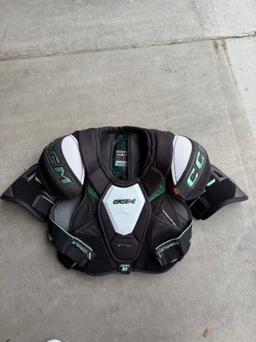 Women's Small Senior CCM JetSpeed FTW Shoulder Pads (Used)